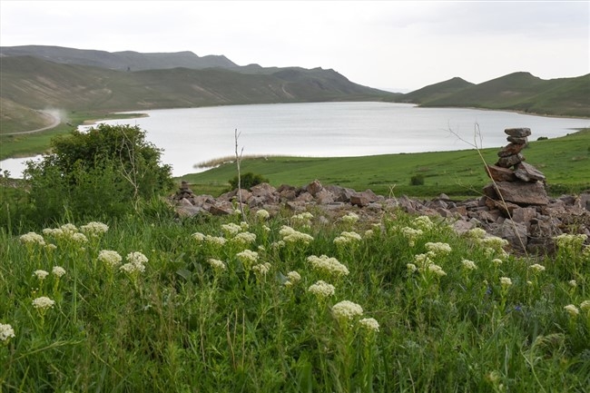 kus-cenneti\`-deniz-golu-essiz-guzellikleriyle-kesfedilmeyi-bekliyor